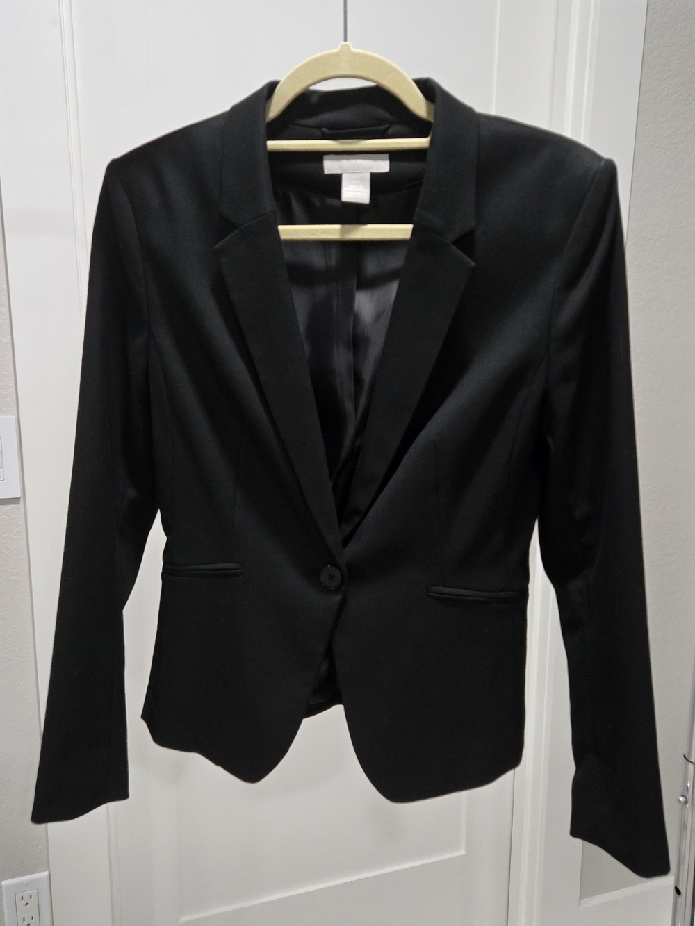 H&M Black Single-Button Women's Blazer - Tailored Lapel Jacket